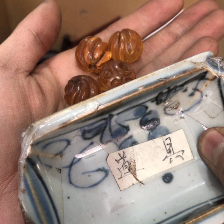 陶瓷孤品单件车里拍