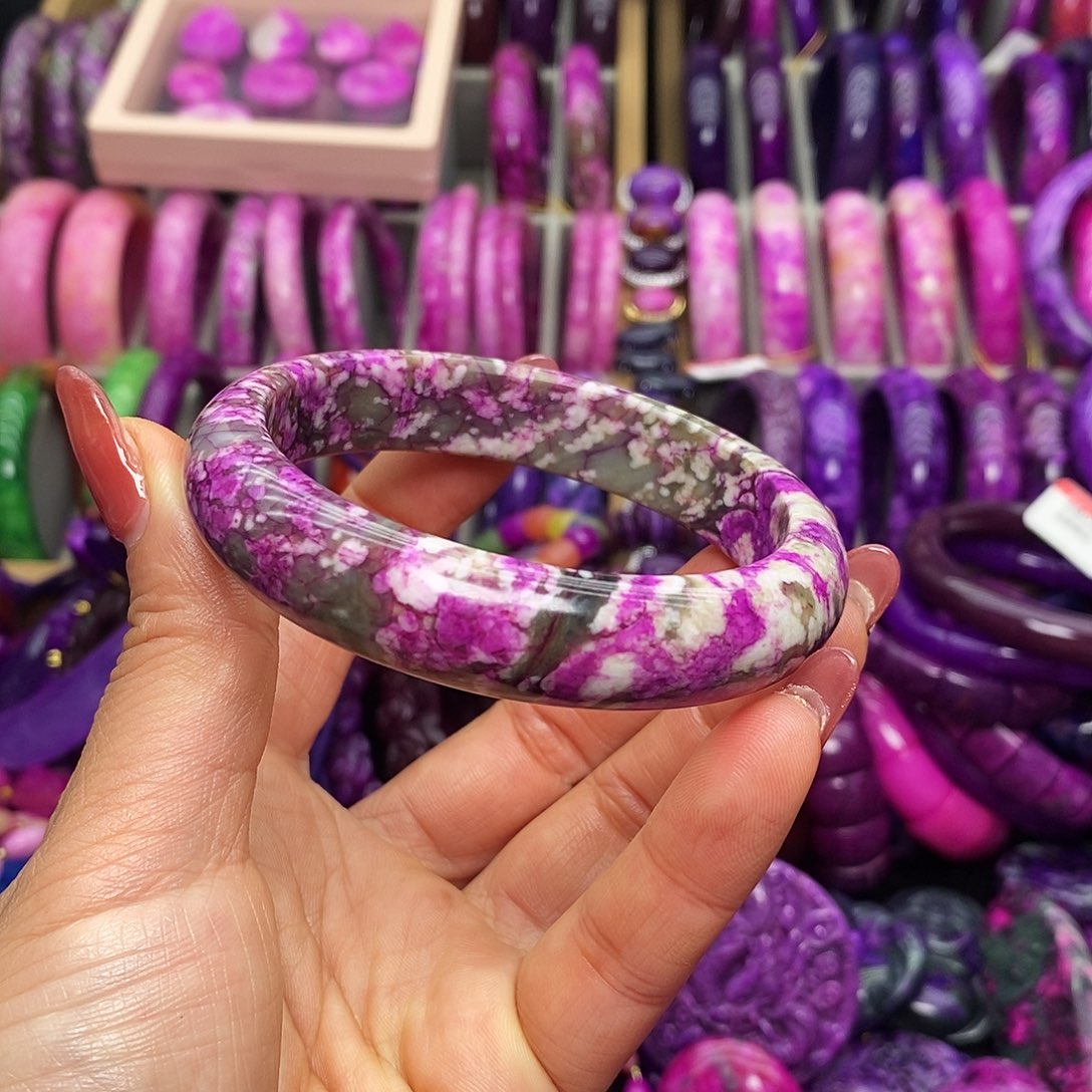 H***珐琅非金属梅花手镯