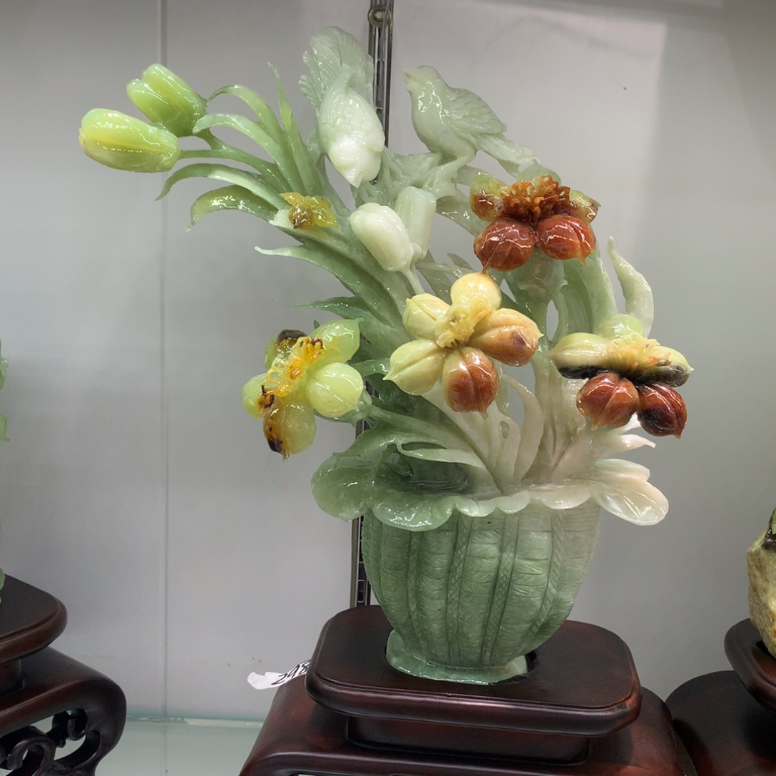 用***0玉家居摆件手工雕刻