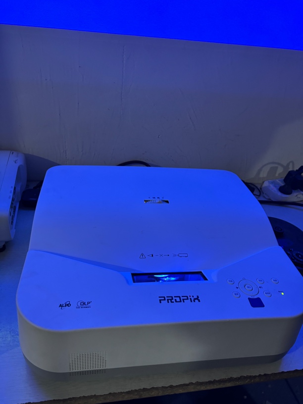 9新  二手 派克斯激光超短焦投影仪 运费自理