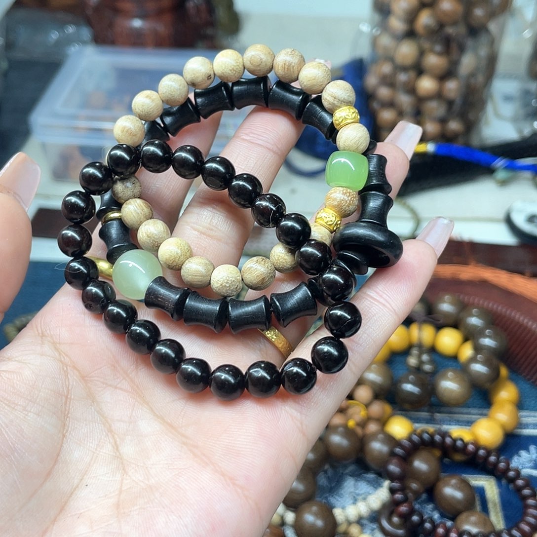 维腊木（绿檀）无事牌