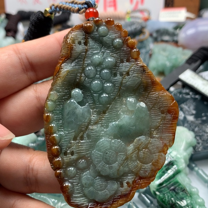 翡翠颈饰未镶嵌保真天然A货翡翠