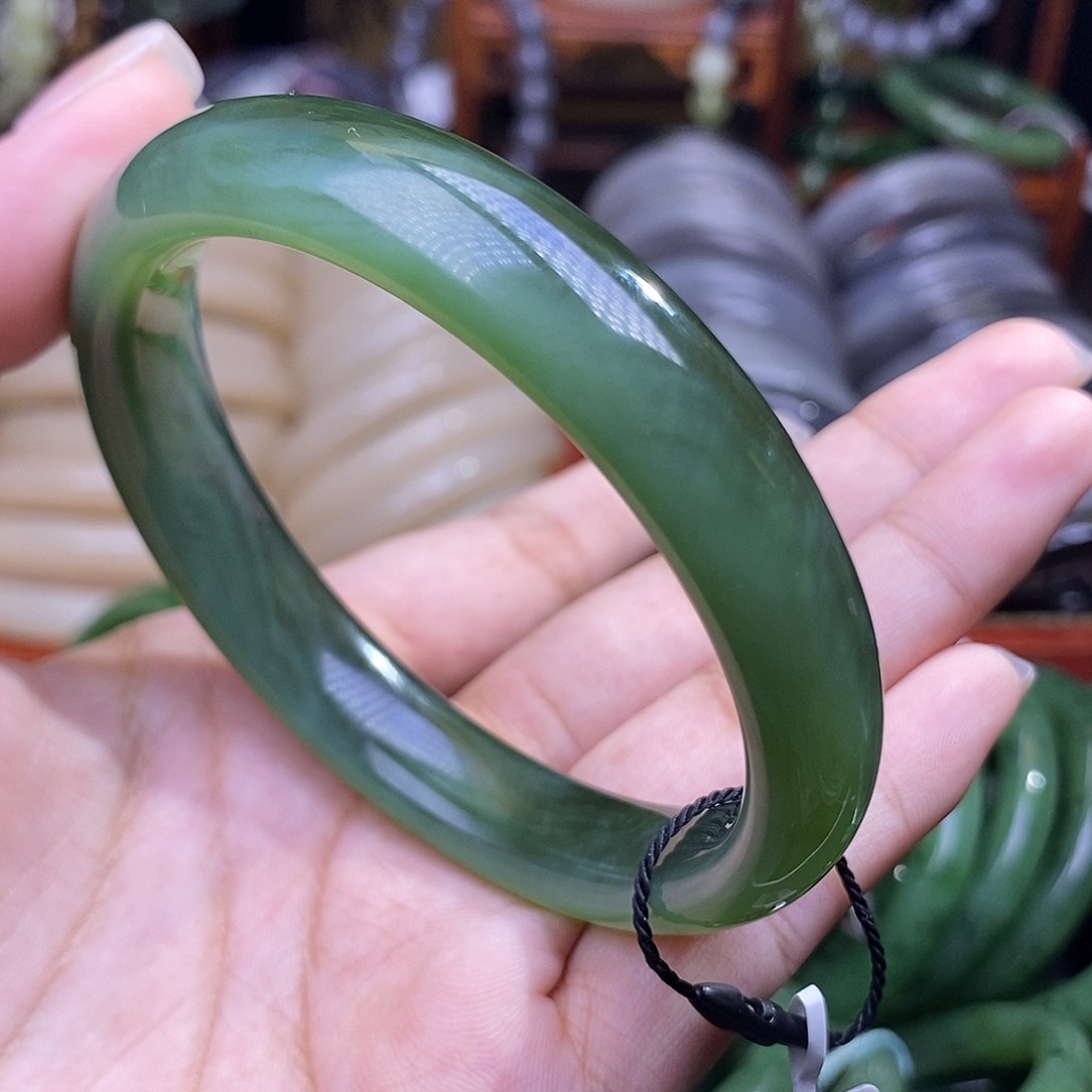 和田玉未镶嵌碧玉老矿料猫眼冰底手镯61