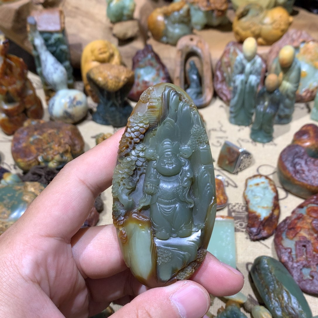 岫岩河磨玉（透闪石质玉）挂件未镶嵌王**白