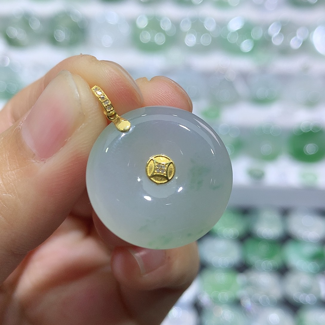 翡翠吊坠(不含链)未镶嵌