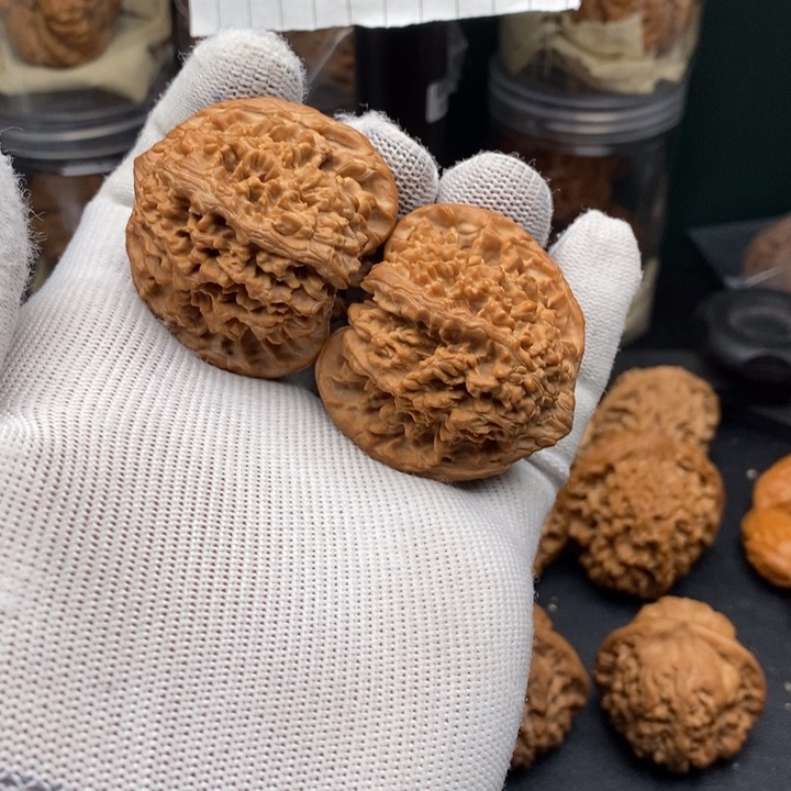 文玩核桃吊坠满天星44尺