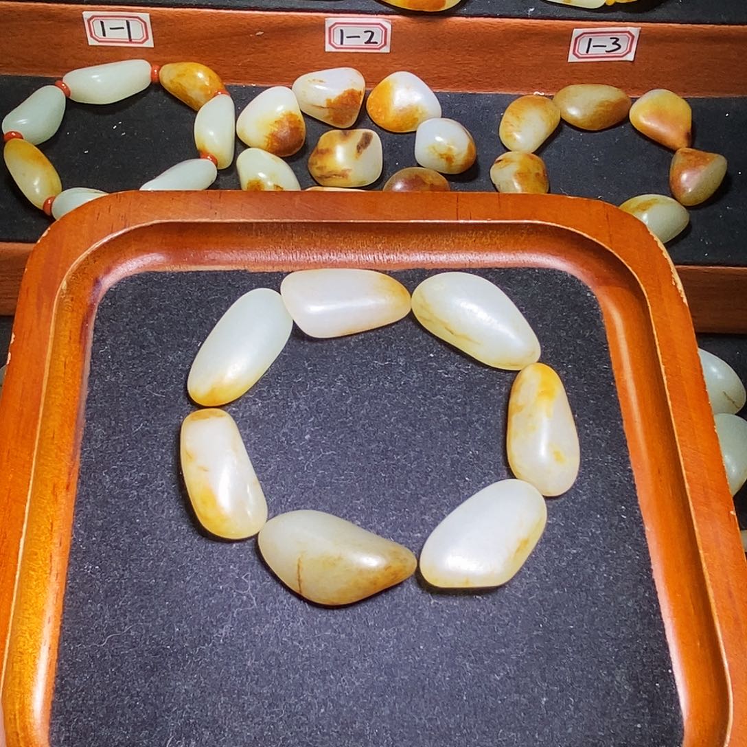 和田玉未镶嵌手链