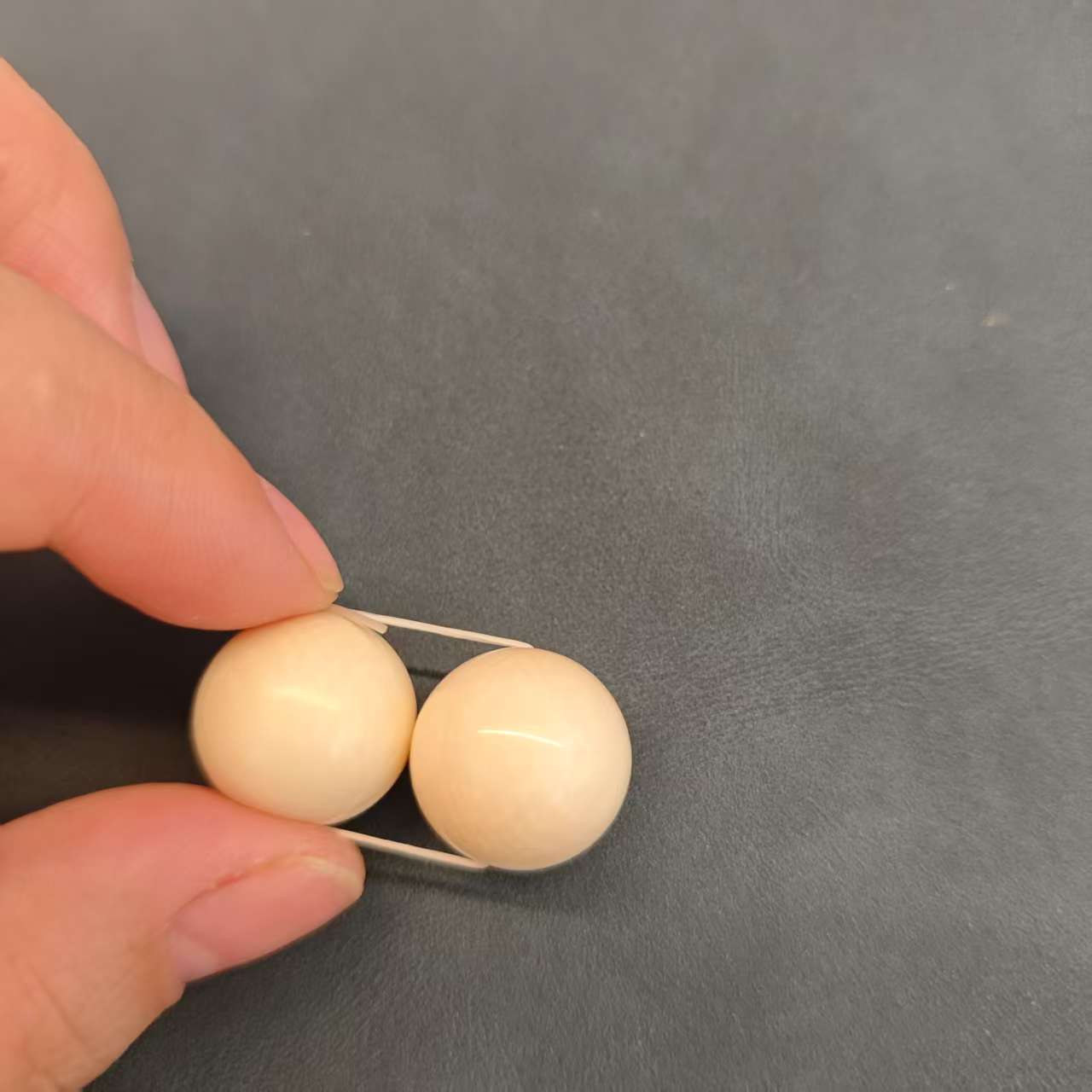 A00110 一对腰珠 猛犸牙工艺品