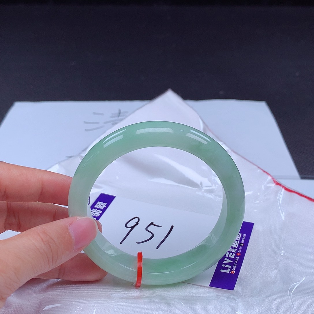 翡翠手镯未镶嵌手镯001456