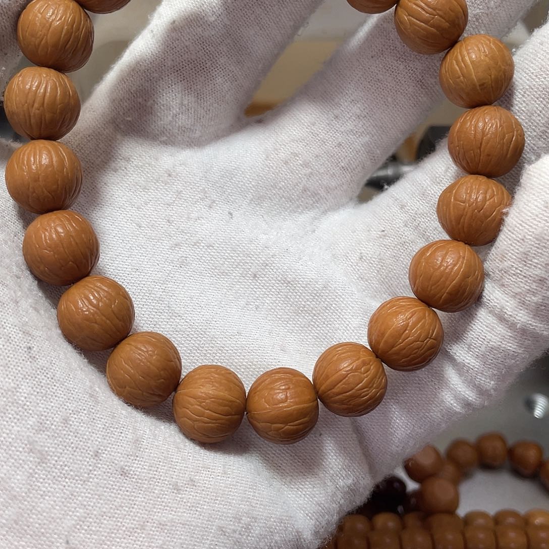 ༀ***ༀ猴头核桃吊坠原皮原色