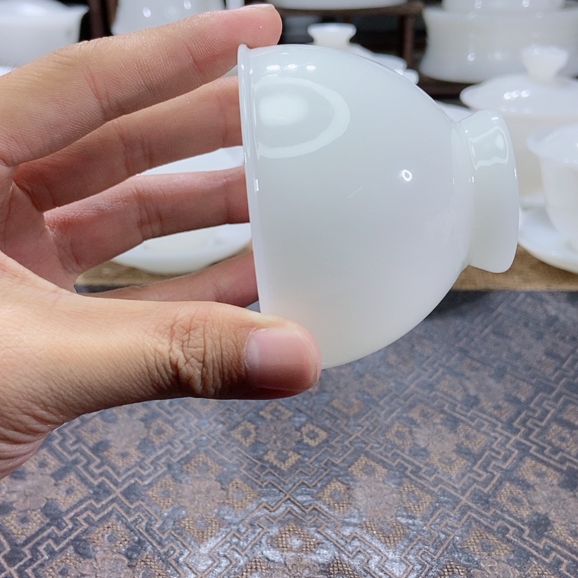 【闪购商品】我是小女孩我在小卖上看见有我一朋友来