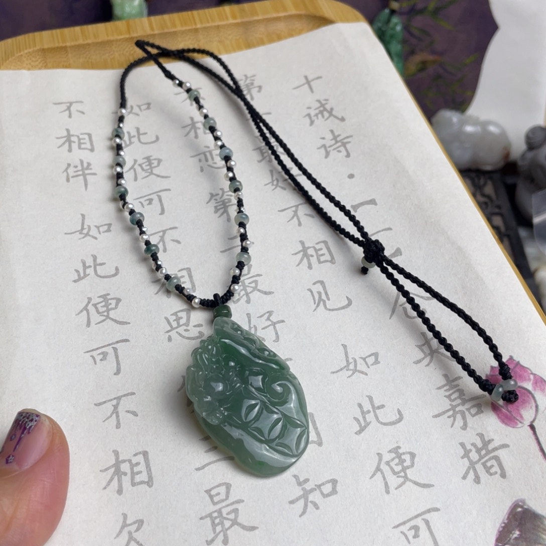 久***暖翡翠未镶嵌挂件设计款项链定制链接