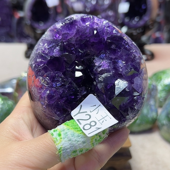 北***比大型摆件（非配饰）未镶嵌水晶摆件