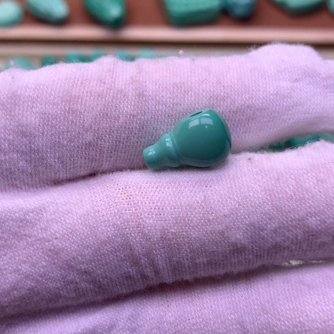 阿***曼原生态散珠配珠三通卡8