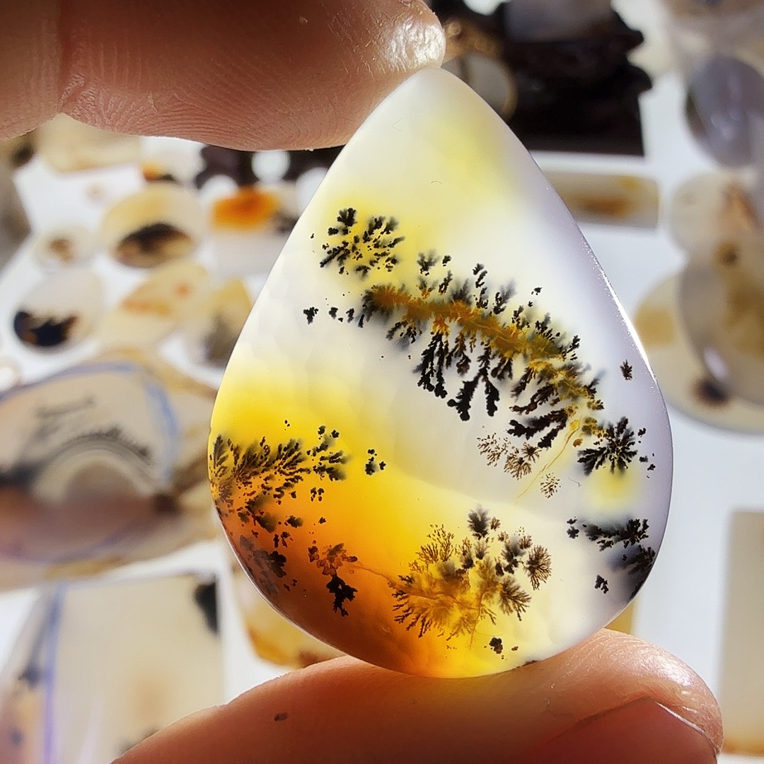 玛瑙/玉髓未镶嵌珠宝半成品