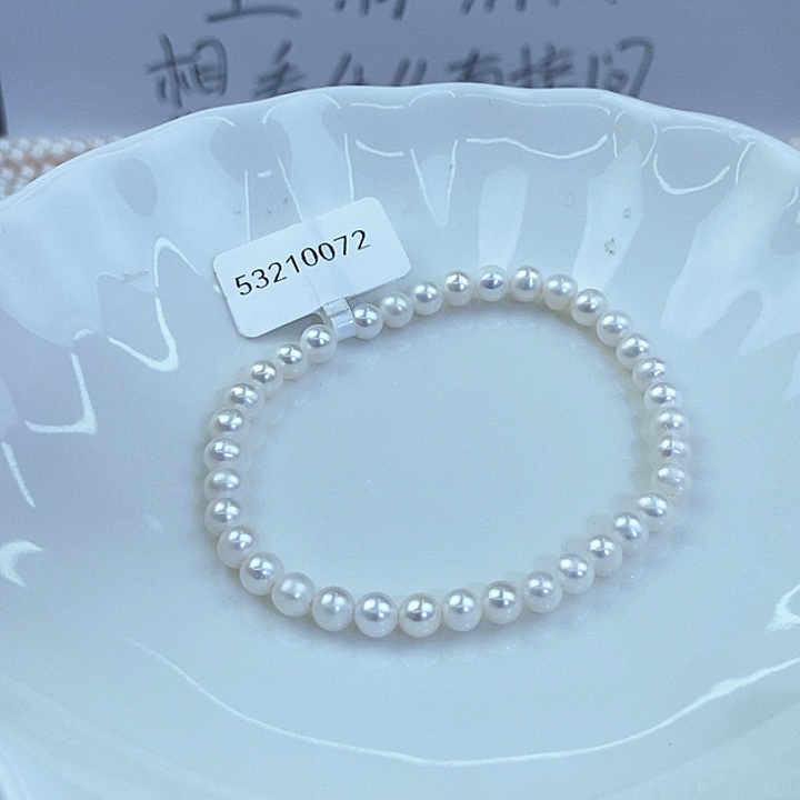 颈饰未镶嵌淡水珍珠