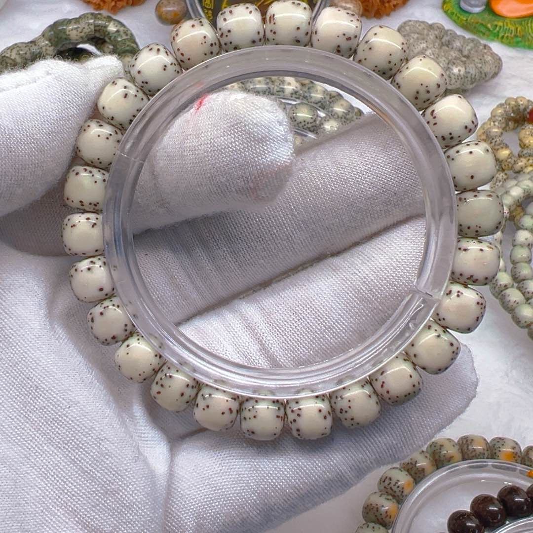 星月菩提手串9大留白河豚