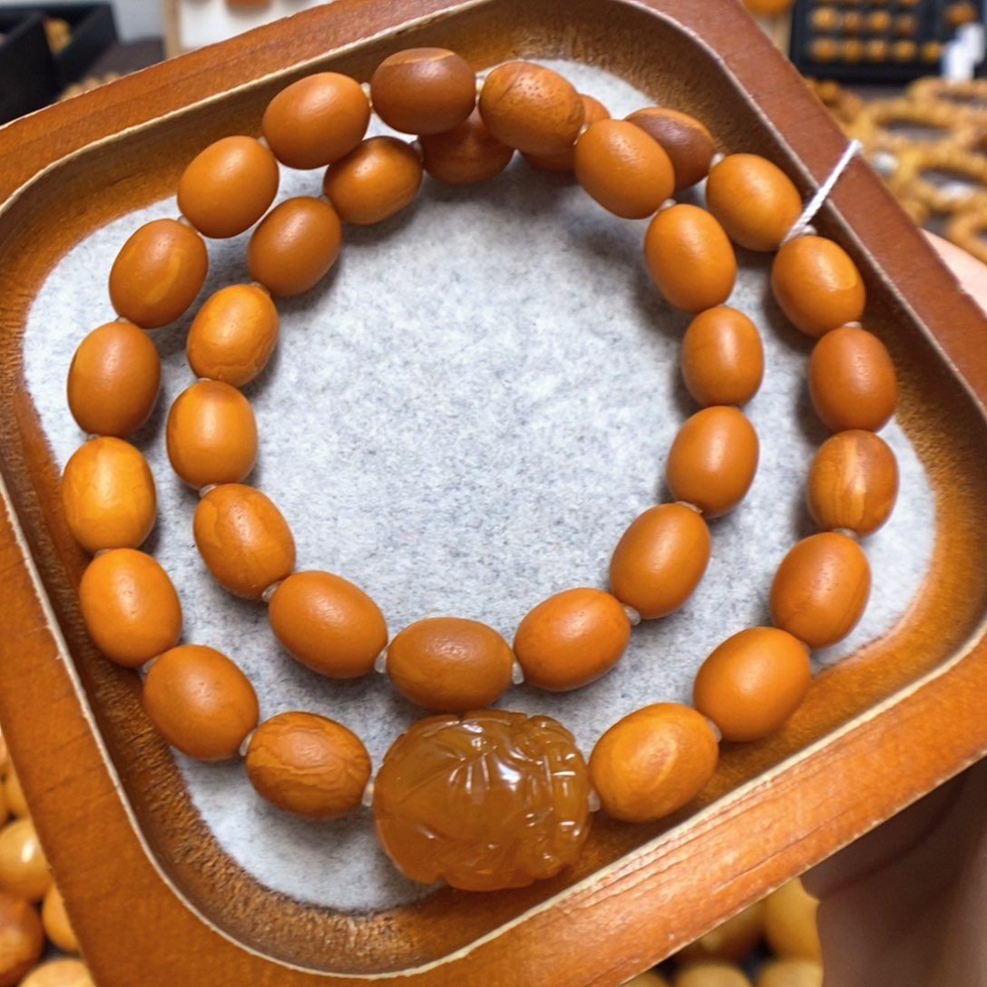 蜜蜡手链未镶嵌蜜蜡