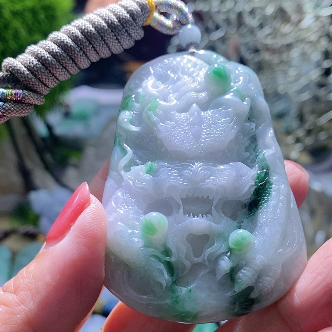 【闪购商品】翡翠未镶嵌颈饰龙牌