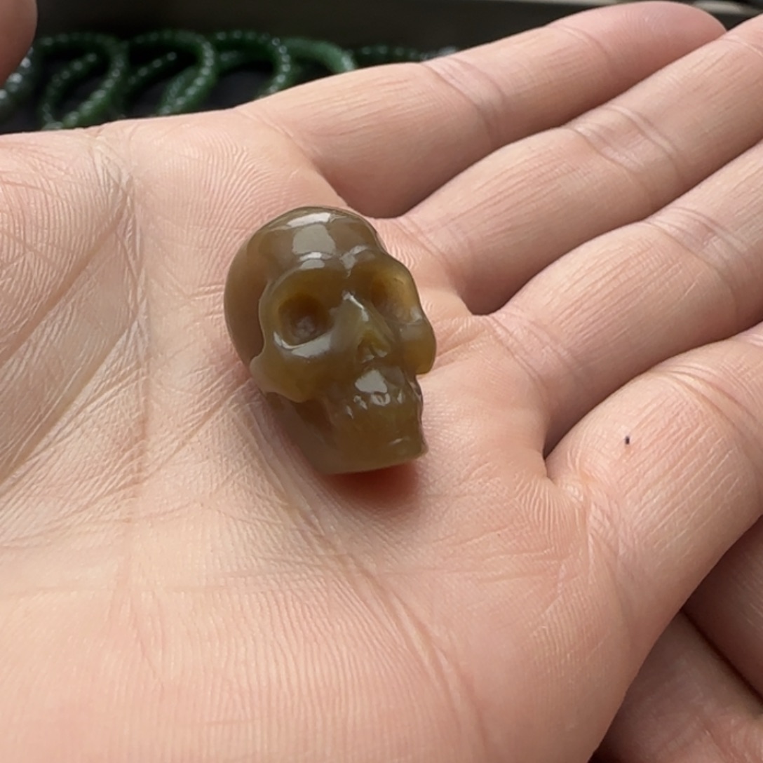 和田玉（糖玉）颈饰未镶嵌定制