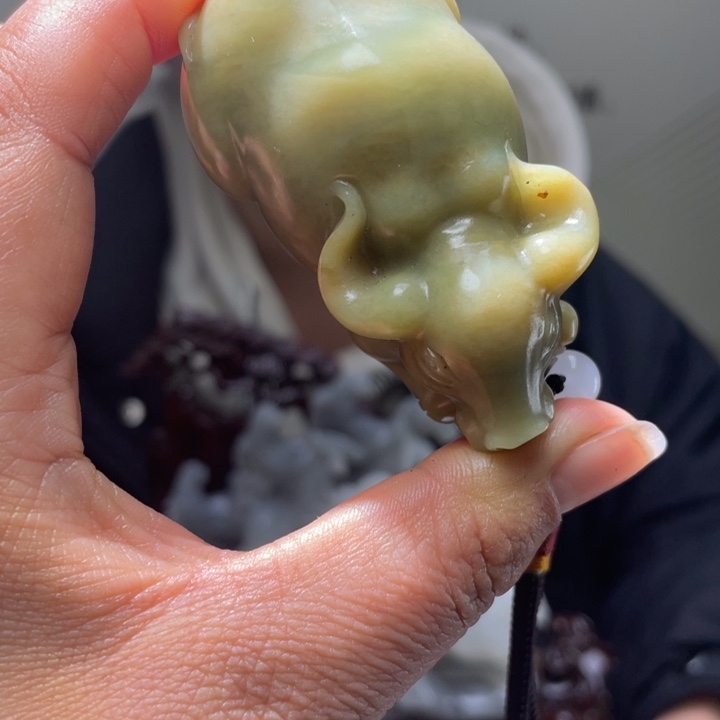 和田玉未镶嵌把件