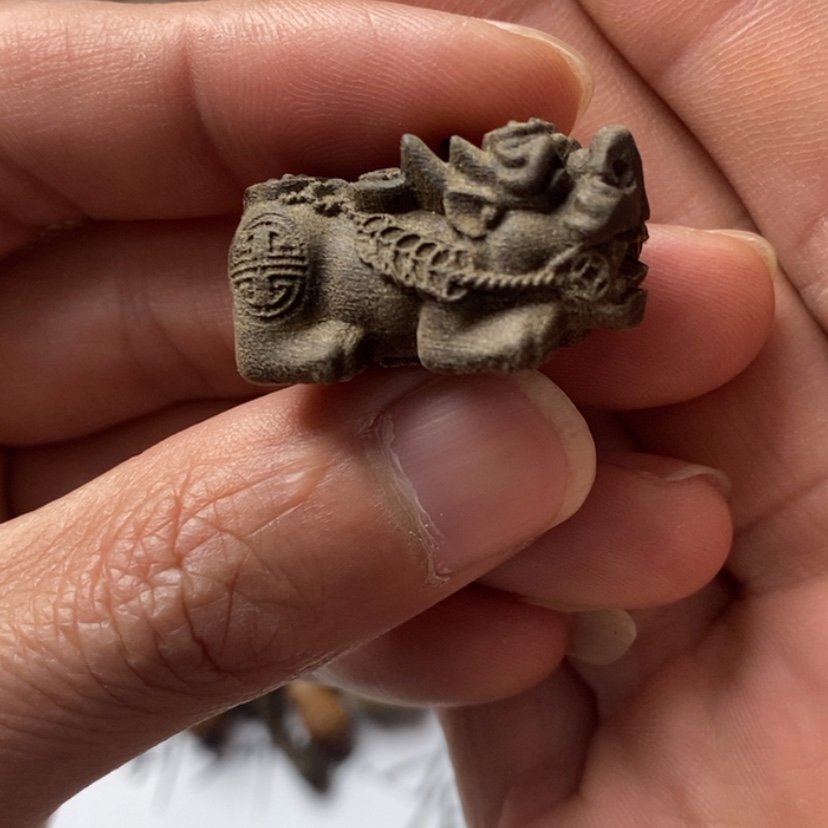 【闪购商品】檀香木手串/手链?****旧精红雕刻貔恘一个阴沉奶香