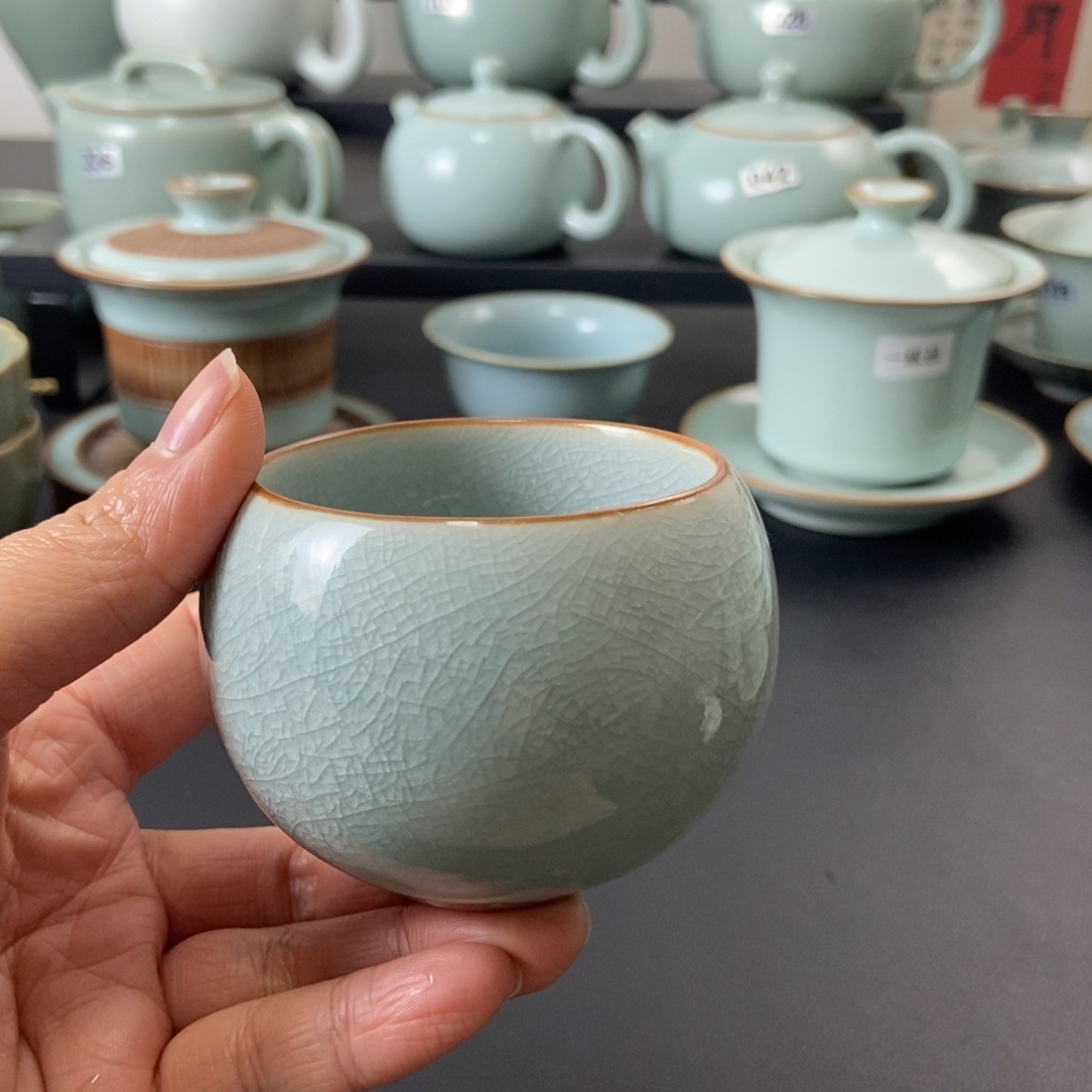 肥***~一级品冰花釉龙蛋杯