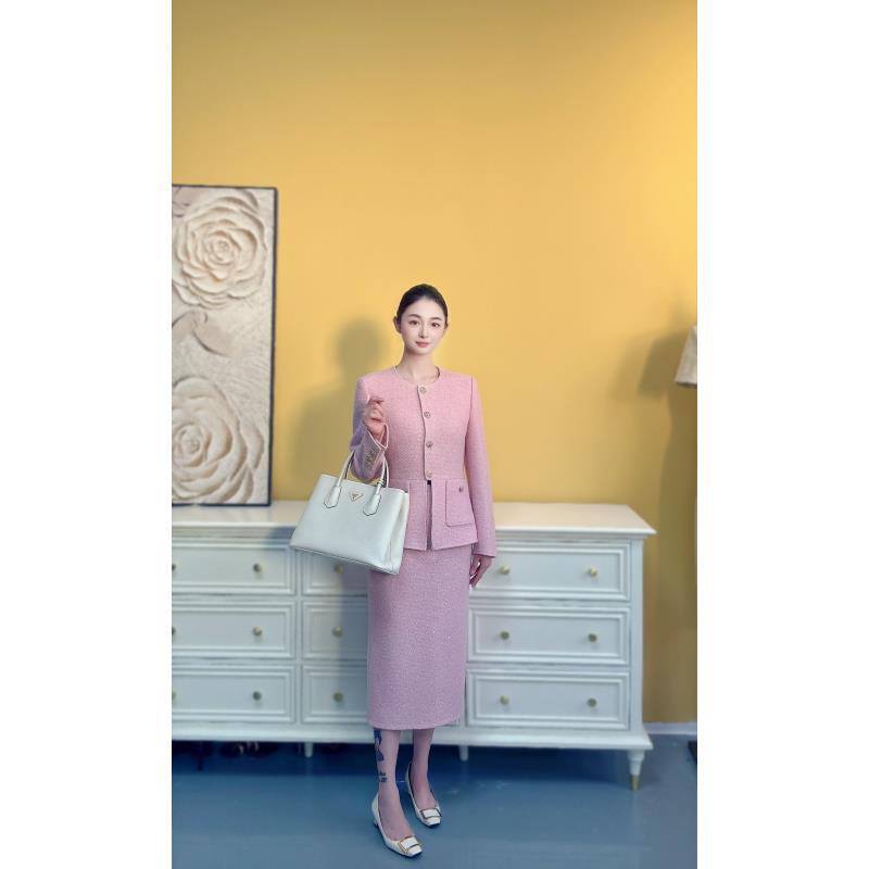 剀剀莉（coco小姐粉色）高定气质圆领人丝鱼鳞羊毛进口亮片小香套装