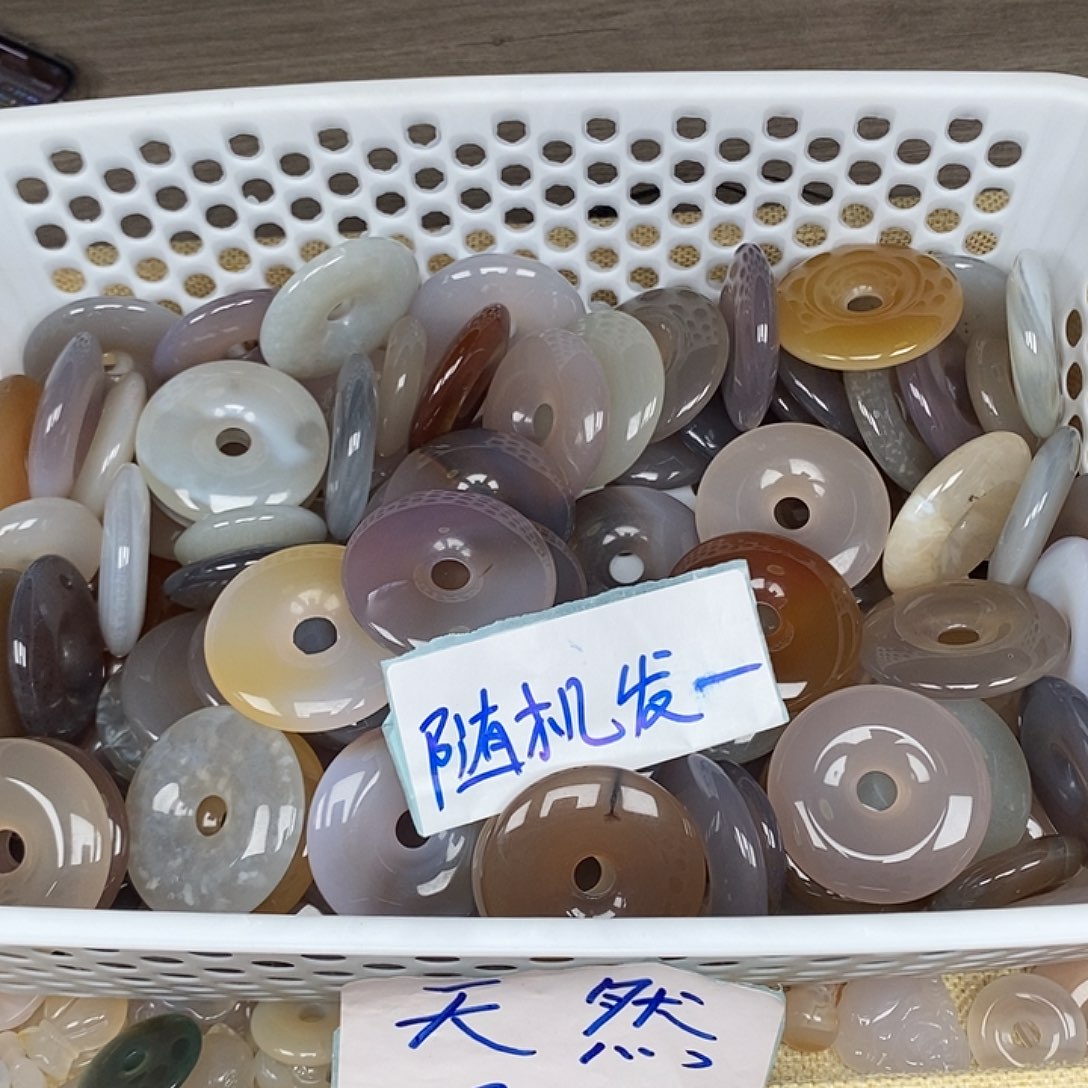 玛瑙/玉髓未镶嵌颈饰