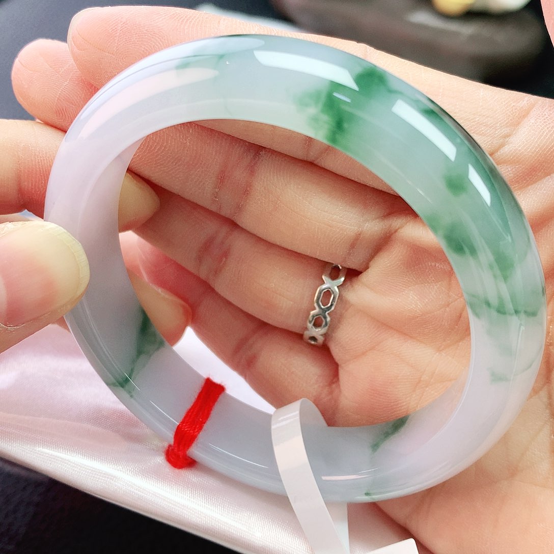 未镶嵌手镯翡翠57圈