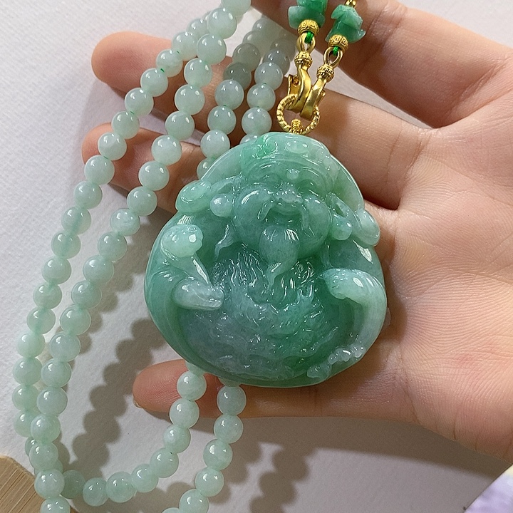 翡翠未镶嵌颈饰翡翠吊坠