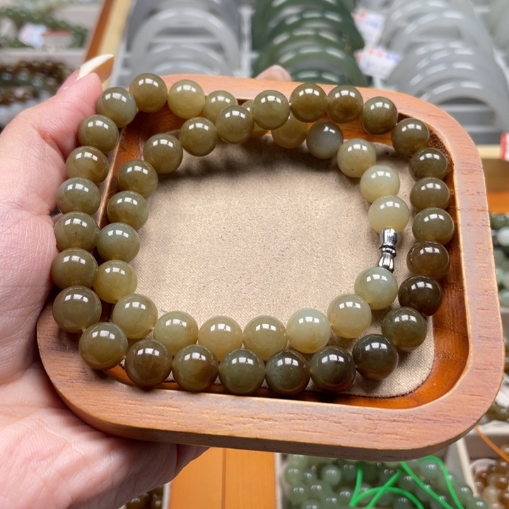 和田玉未镶嵌珠串10mm