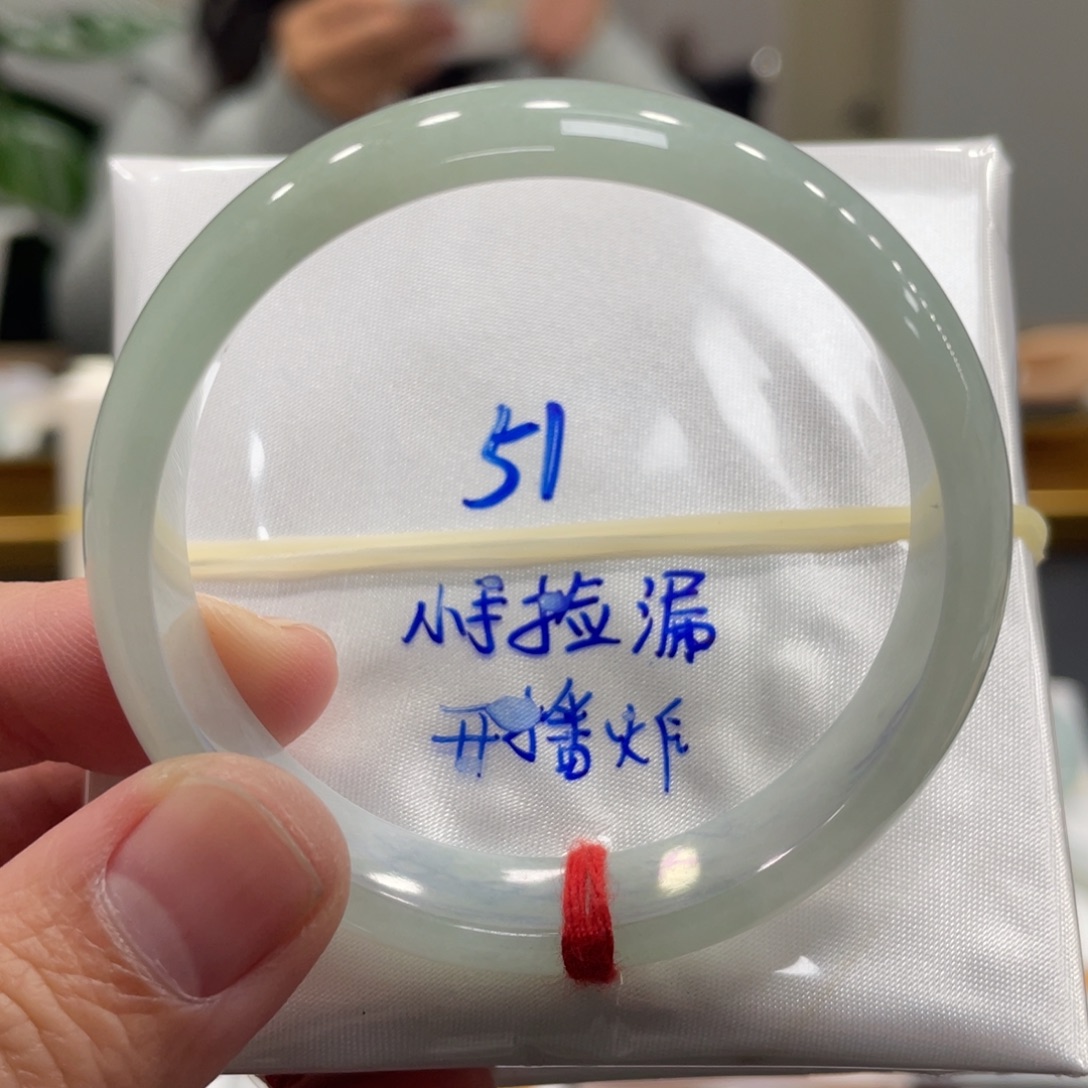 翡翠未镶嵌手镯翡翠