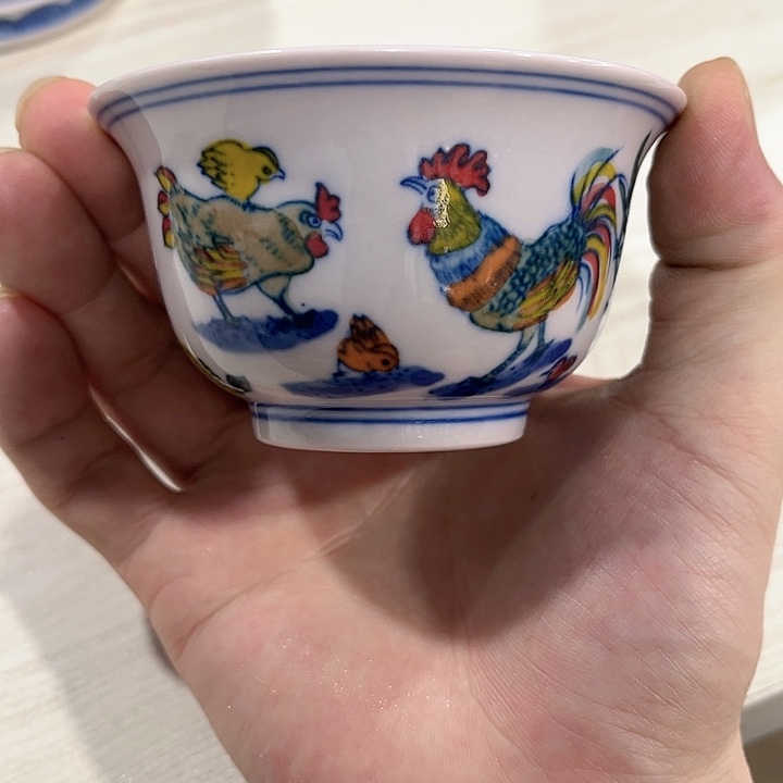 瓷片景德镇陶瓷杯子。红。