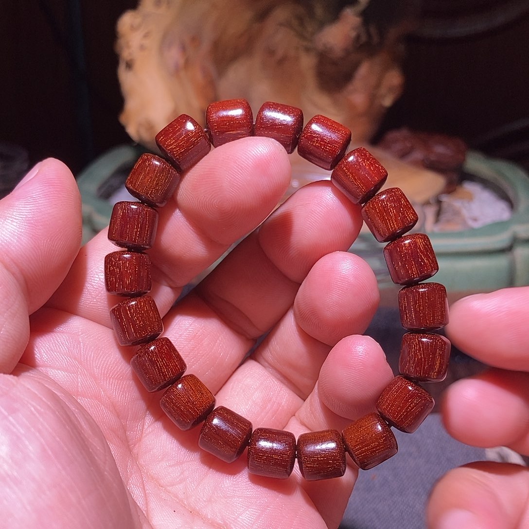 木毕业级别，印尼金星紫檀1.0直切超爆满真金星老料泥料