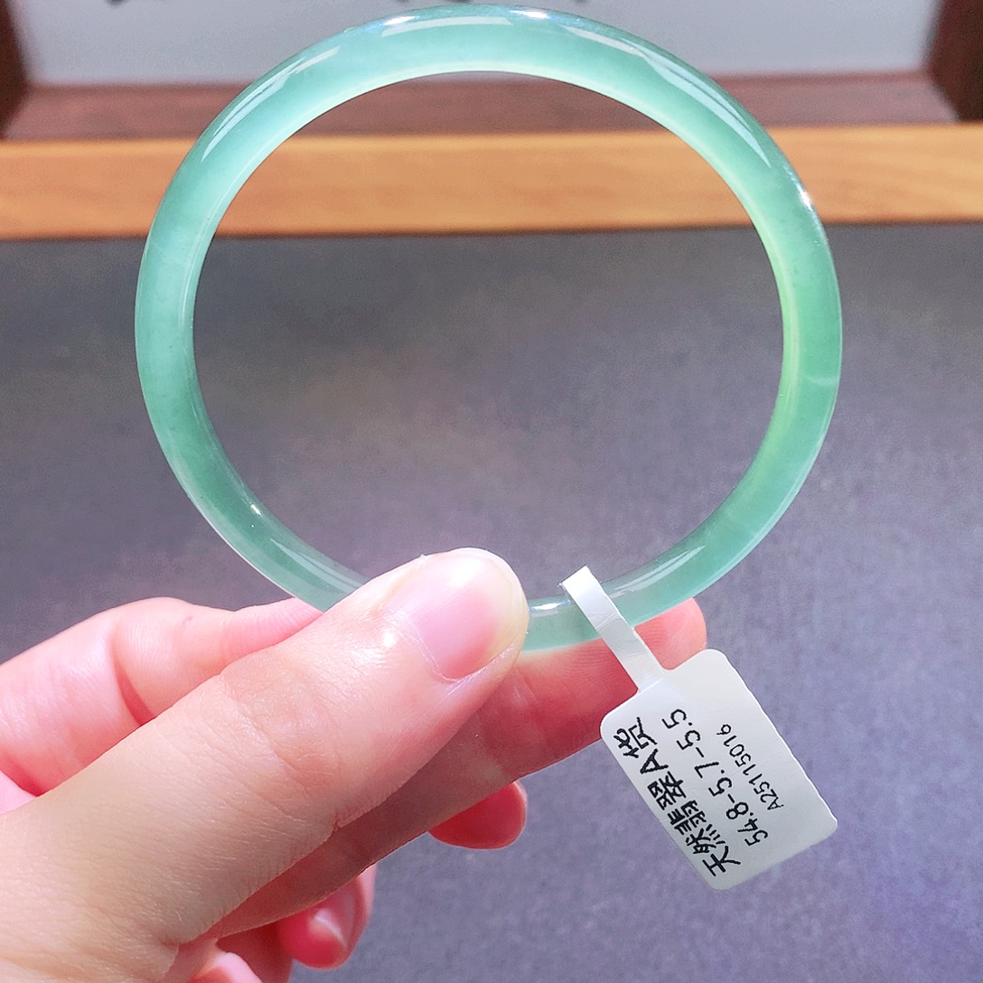 翡翠未镶嵌手镯天然翡翠