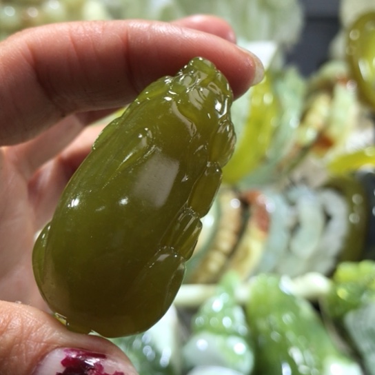 岫玉未镶嵌吊坠吊坠