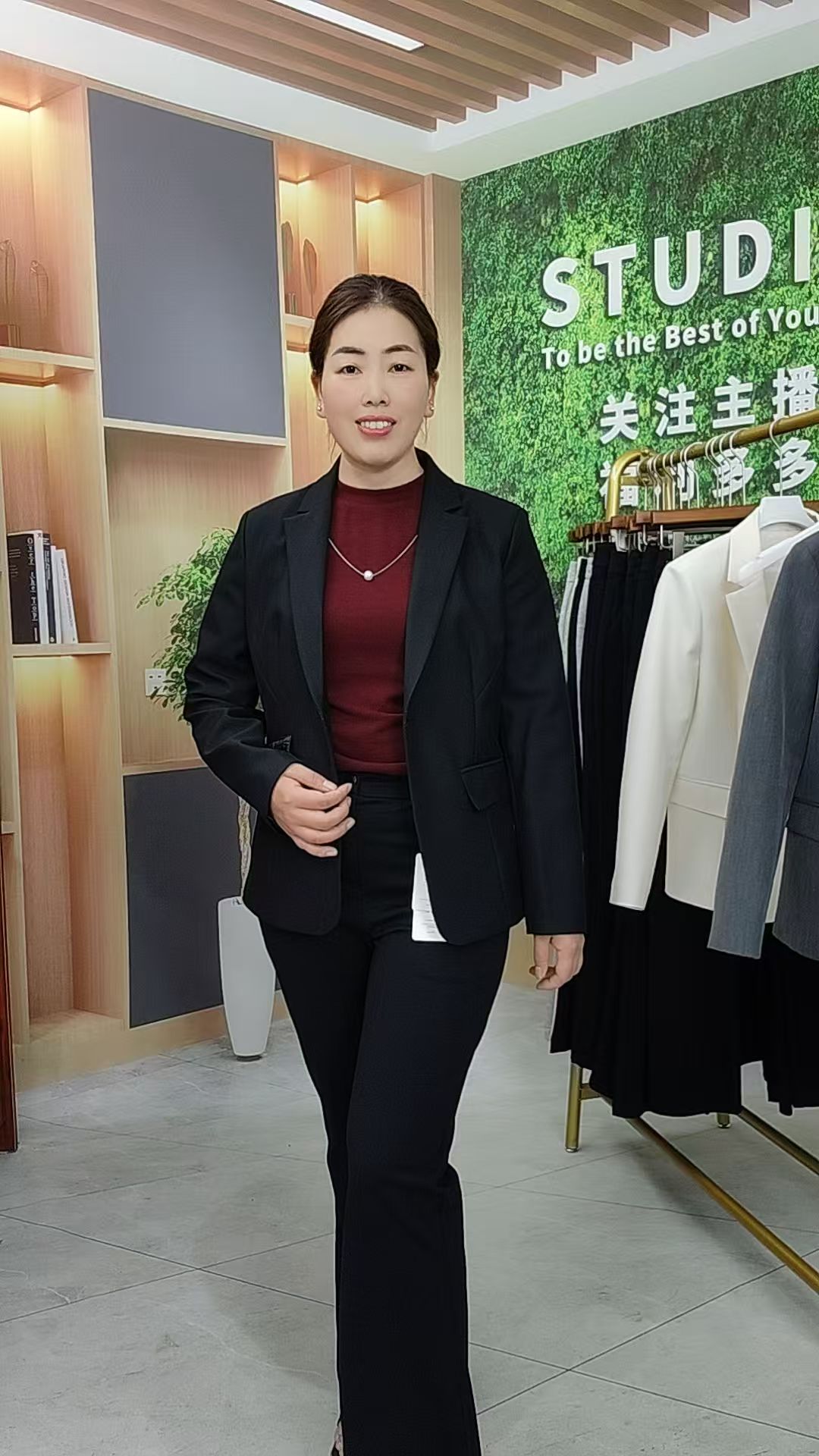 秋季修身西服西服领网红百搭经典修身型女常规上衣西装
