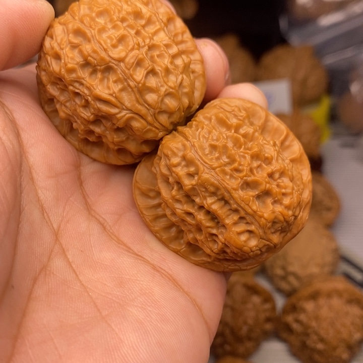 把件桃核血麒麟37