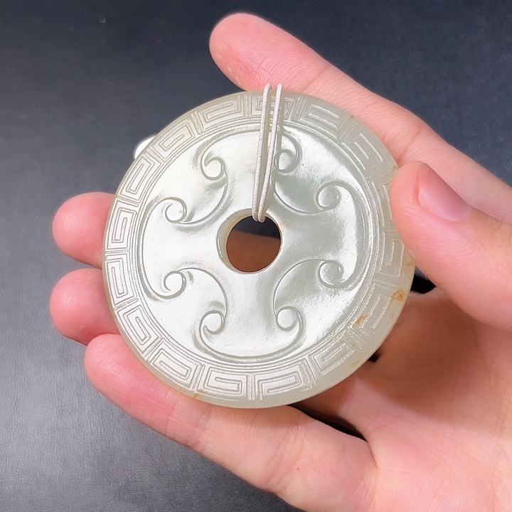 和田玉挂件未镶嵌鼎*社