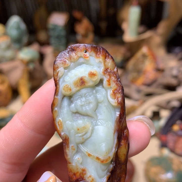 岫岩河磨玉（透闪石质玉）挂件未镶嵌果***乓