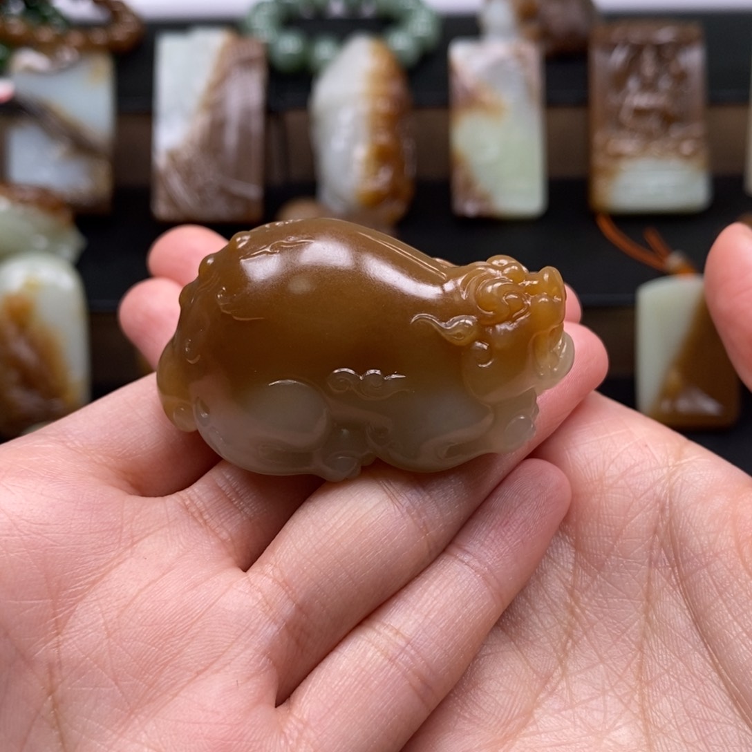 未镶嵌和田玉挂件星*