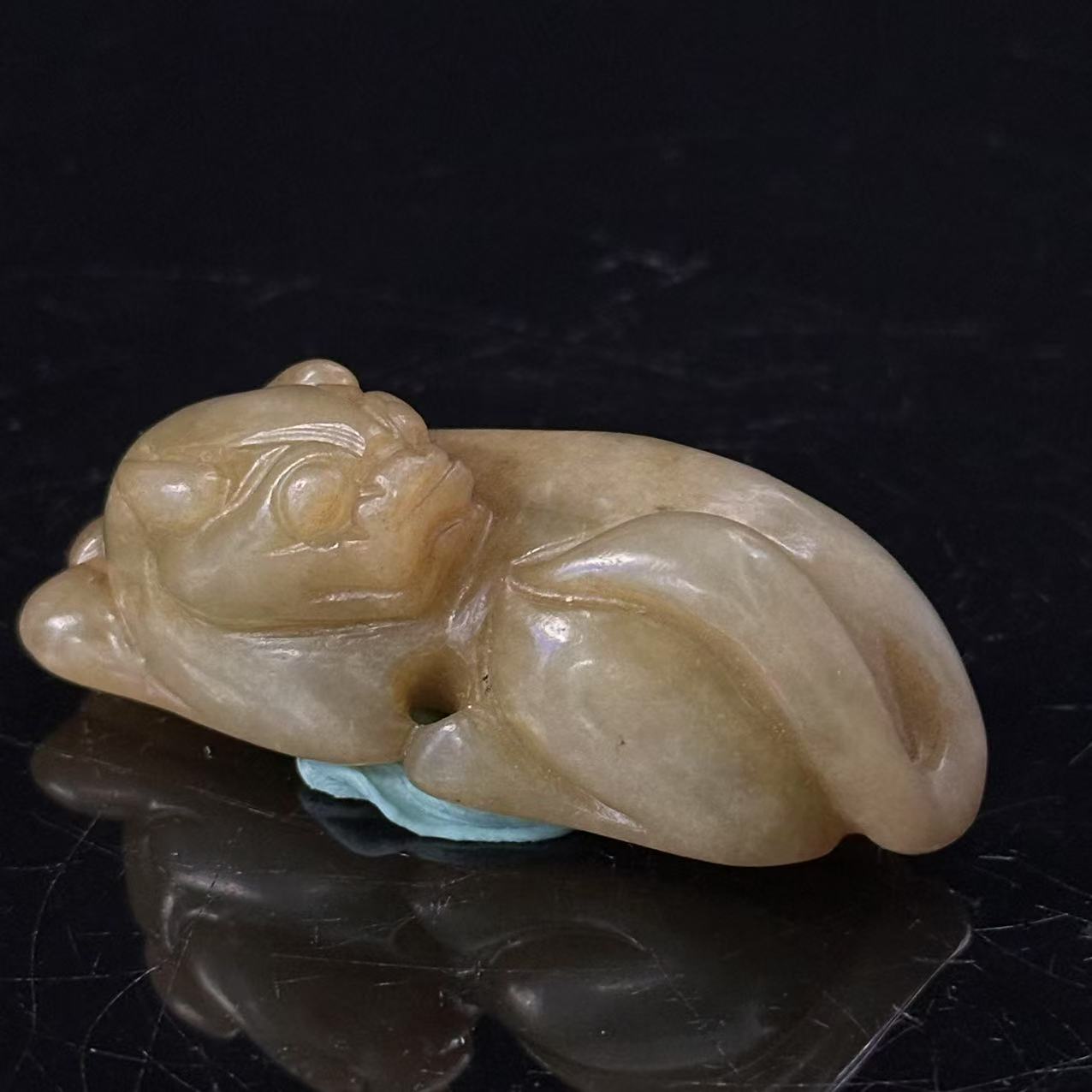 明代风格和田玉瑞兽花件-CS