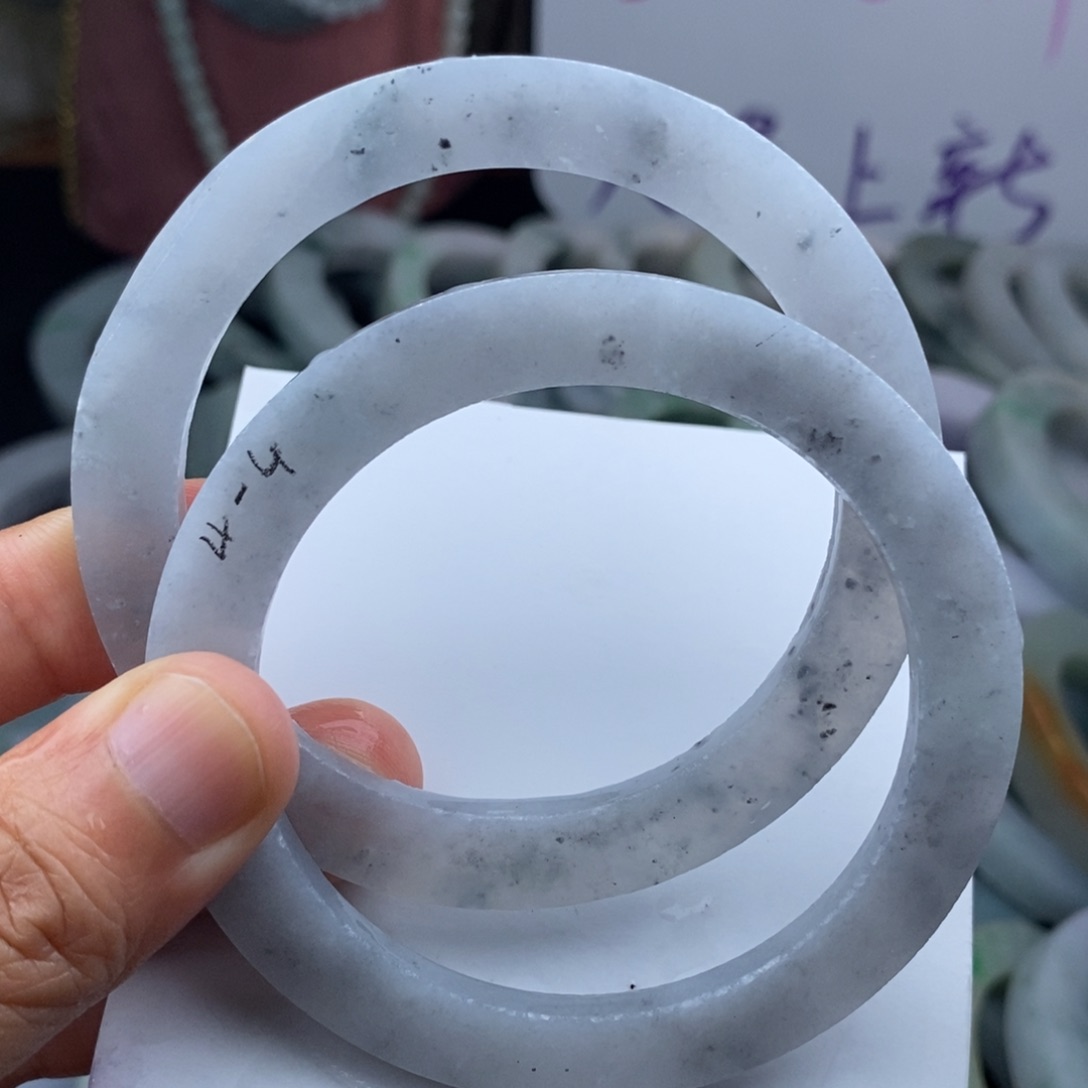 定制翡翠未镶嵌叮当