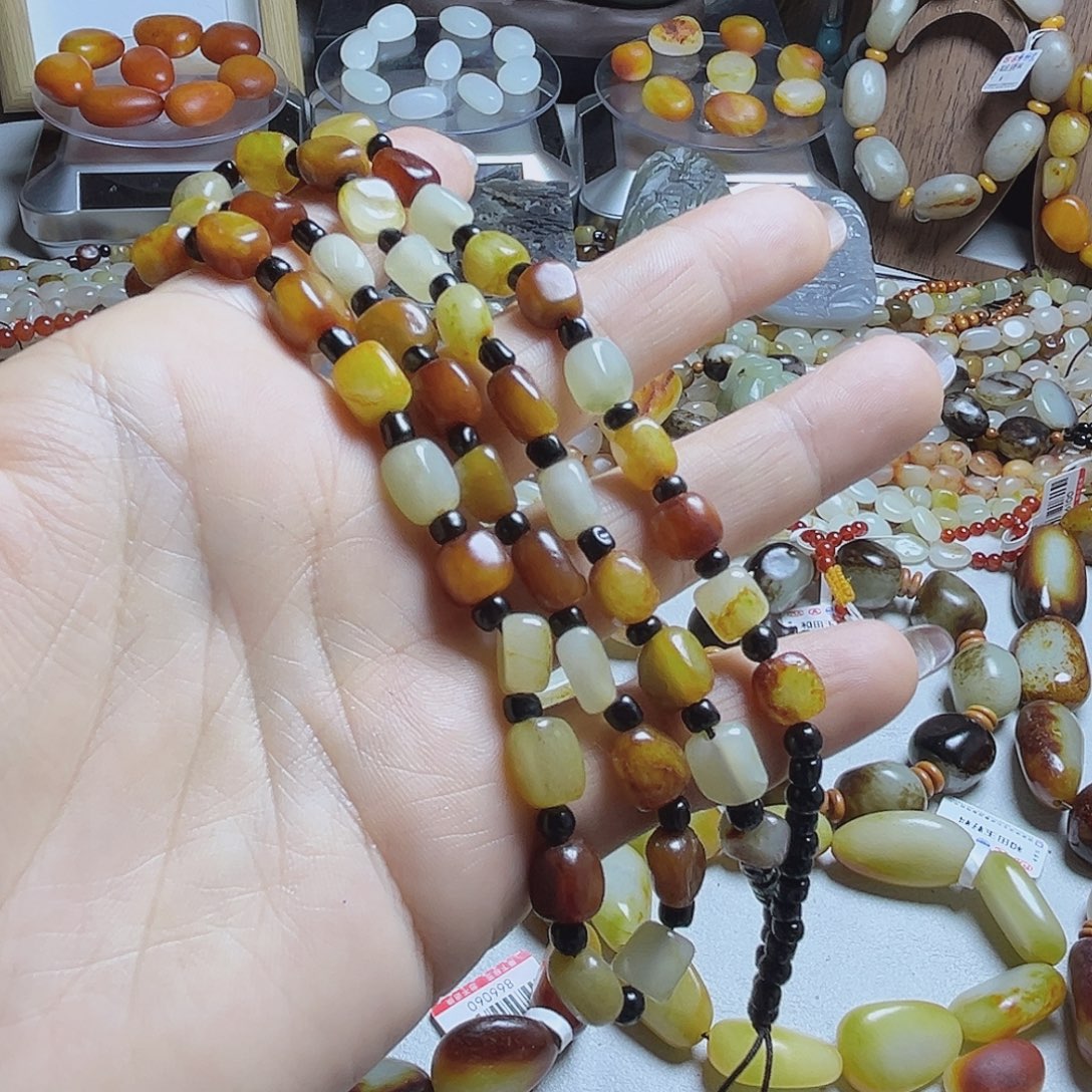 和田玉（糖玉）未镶嵌手链