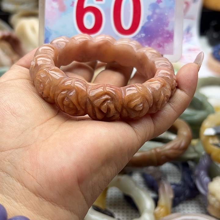 未镶嵌手镯石英岩玉