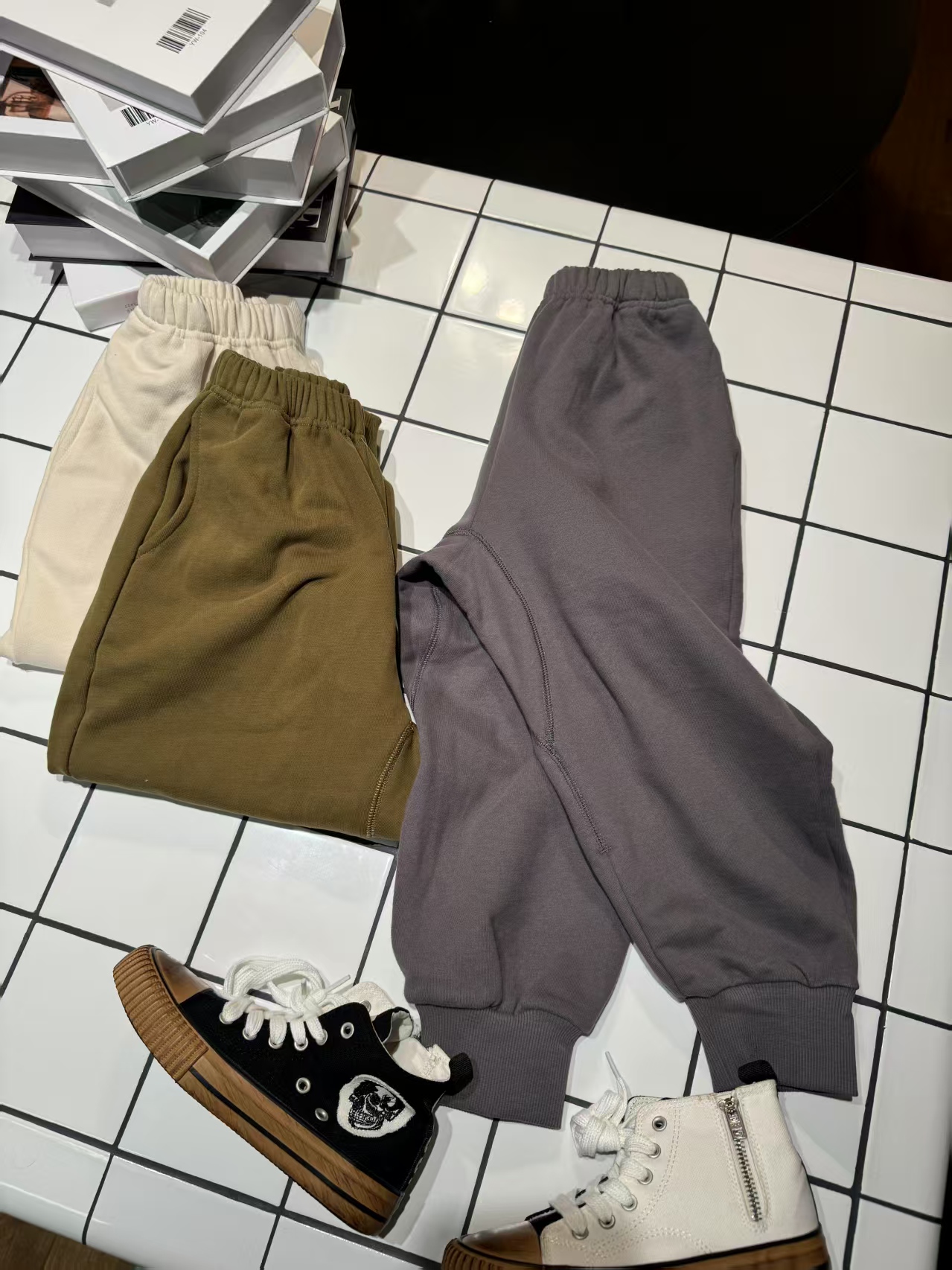 「LIUYI」春季新品儿童经典运动休闲裤男女宝束口长裤 2472