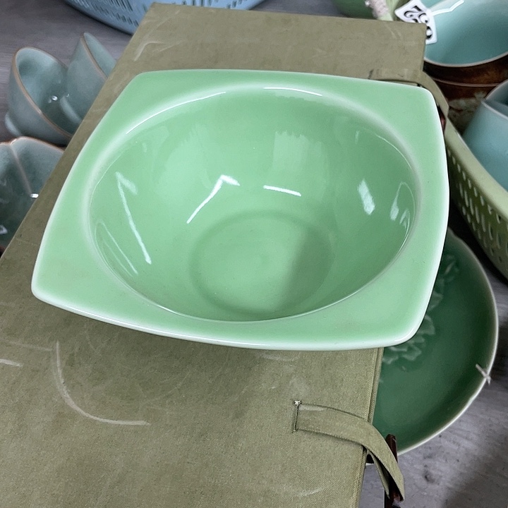 微瑕特价青瓷青瓷