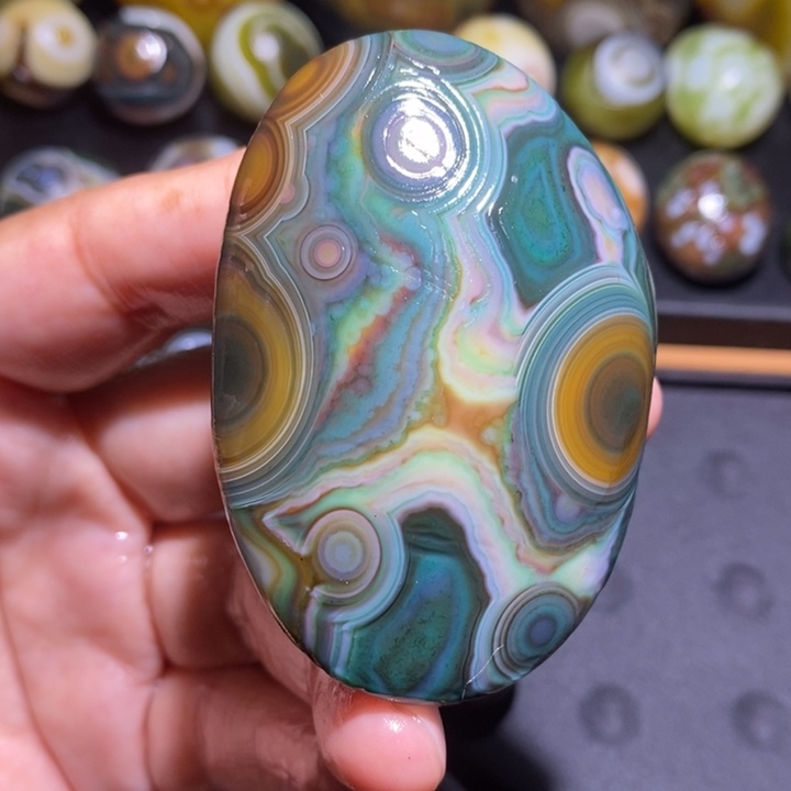 未镶嵌玛瑙/玉髓珠宝半成品皇**岸