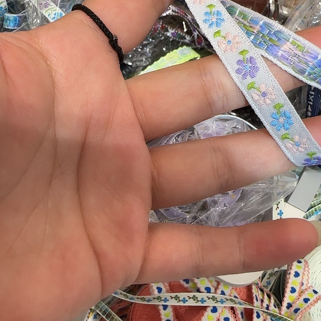 翊**悠服装辅料花边织带